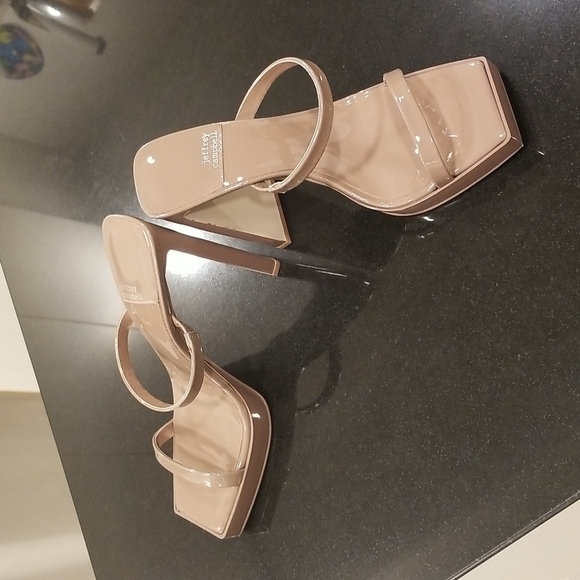 💕JEFFREY CAMPBELL💕 Hustler Platform Sandal Heels Taupe Patent Leather 7.5 NWOT - Picture 11 of 14